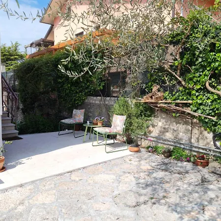 Apartment Domus